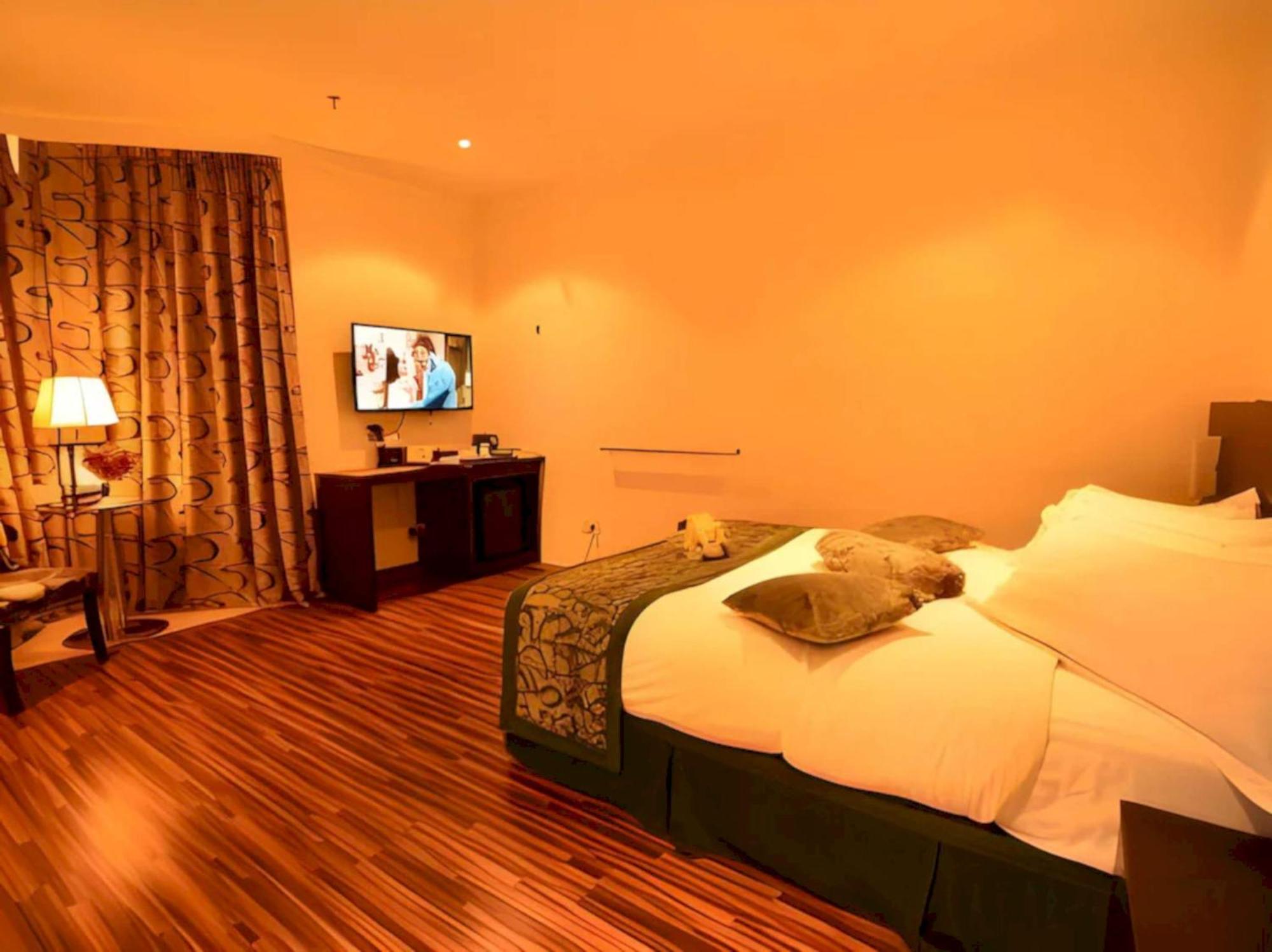 Sunday Millennia Hotel Riyadh Exterior photo