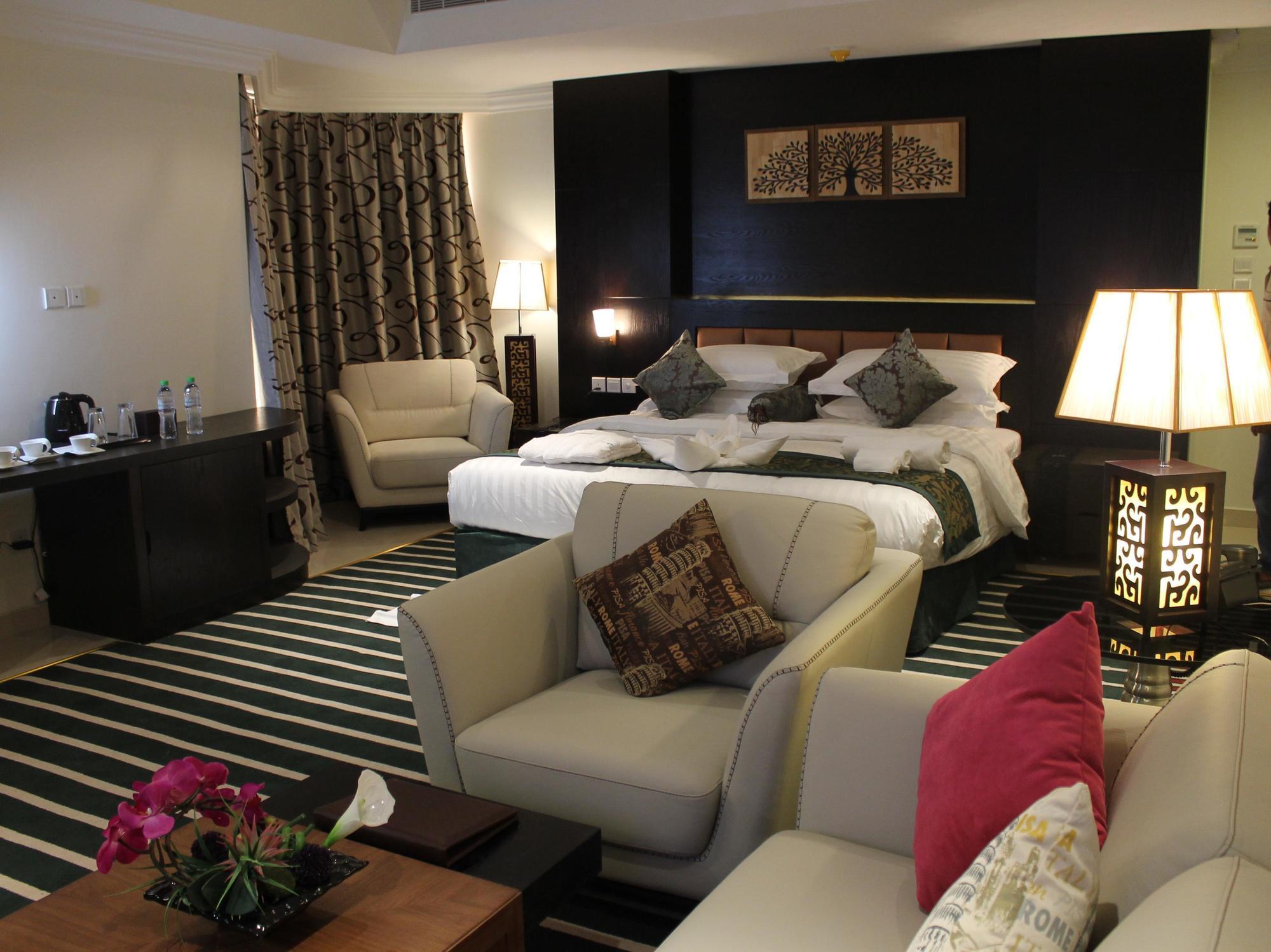 Sunday Millennia Hotel Riyadh Exterior photo