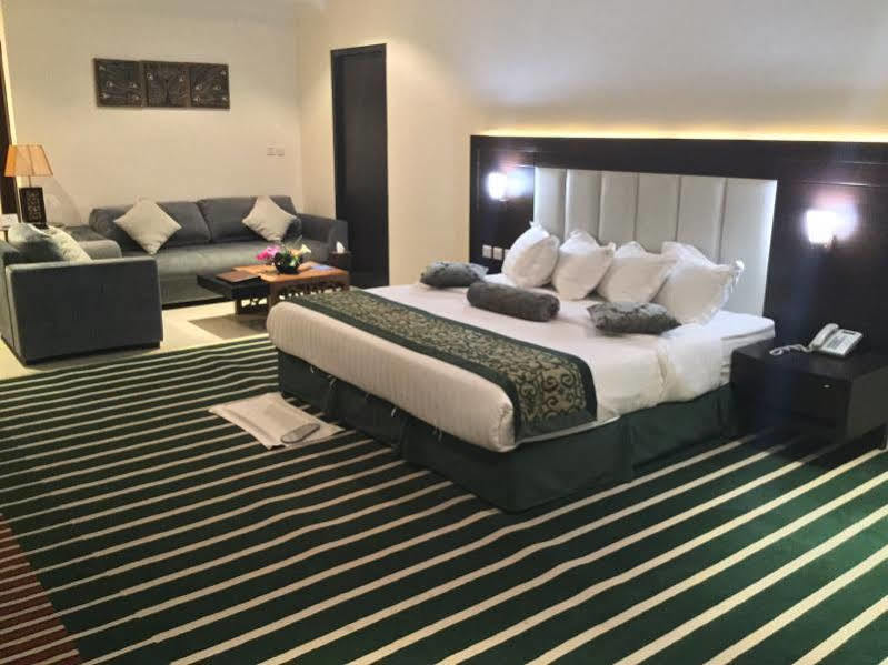 Sunday Millennia Hotel Riyadh Exterior photo